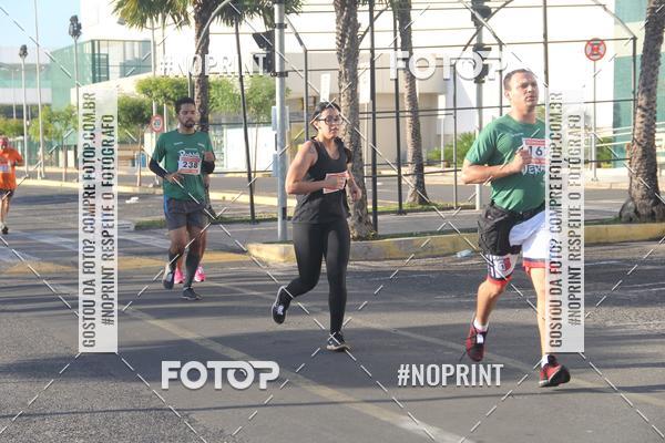 Buy your photos of the eventCORRIDA INDOR PRAIA DE VERO TERESINA SHOPPING on Fotop