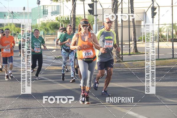 Buy your photos of the eventCORRIDA INDOR PRAIA DE VERO TERESINA SHOPPING on Fotop