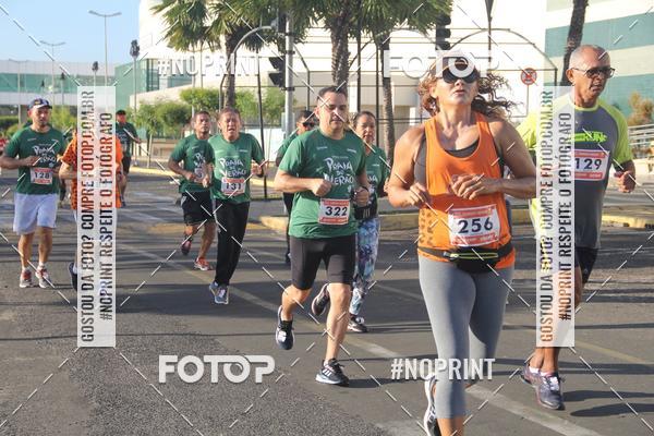 Buy your photos of the eventCORRIDA INDOR PRAIA DE VERO TERESINA SHOPPING on Fotop