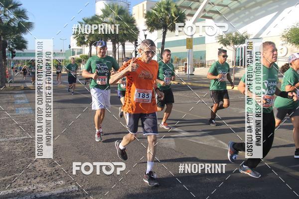 Buy your photos of the eventCORRIDA INDOR PRAIA DE VERO TERESINA SHOPPING on Fotop