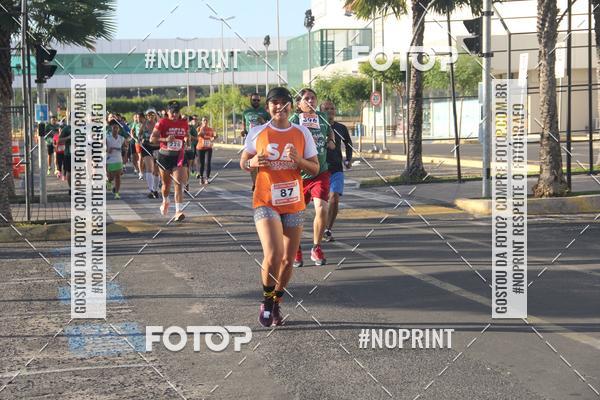 Buy your photos of the eventCORRIDA INDOR PRAIA DE VERO TERESINA SHOPPING on Fotop