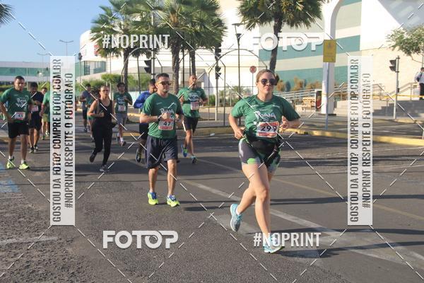 Buy your photos of the eventCORRIDA INDOR PRAIA DE VERO TERESINA SHOPPING on Fotop