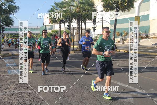 Buy your photos of the eventCORRIDA INDOR PRAIA DE VERO TERESINA SHOPPING on Fotop