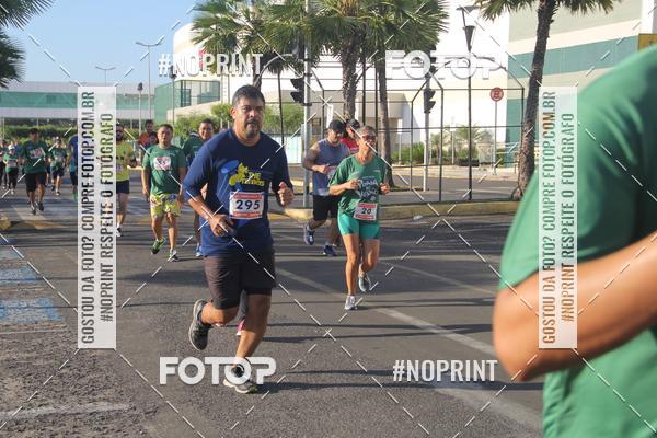 Buy your photos of the eventCORRIDA INDOR PRAIA DE VERO TERESINA SHOPPING on Fotop