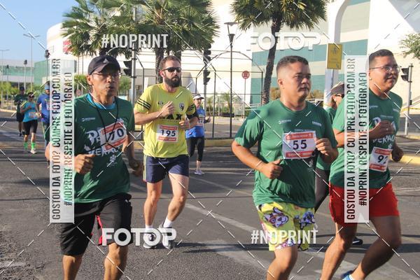 Buy your photos of the eventCORRIDA INDOR PRAIA DE VERO TERESINA SHOPPING on Fotop