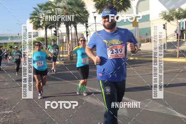 Buy your photos of the eventCORRIDA INDOR PRAIA DE VERO TERESINA SHOPPING on Fotop