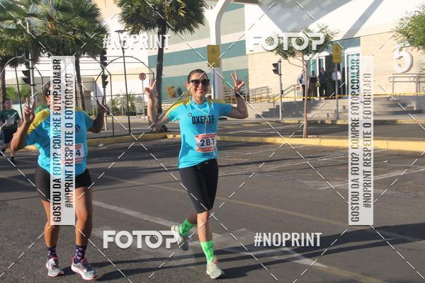 Buy your photos of the eventCORRIDA INDOR PRAIA DE VERO TERESINA SHOPPING on Fotop