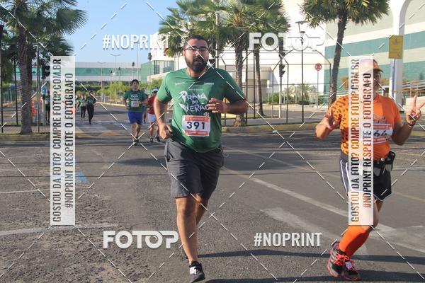 Buy your photos of the eventCORRIDA INDOR PRAIA DE VERO TERESINA SHOPPING on Fotop