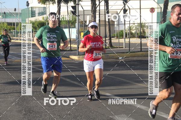 Buy your photos of the eventCORRIDA INDOR PRAIA DE VERO TERESINA SHOPPING on Fotop