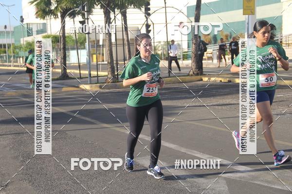 Buy your photos of the eventCORRIDA INDOR PRAIA DE VERO TERESINA SHOPPING on Fotop