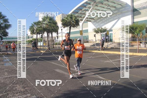 Buy your photos of the eventCORRIDA INDOR PRAIA DE VERO TERESINA SHOPPING on Fotop