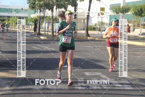 Buy your photos of the eventCORRIDA INDOR PRAIA DE VERO TERESINA SHOPPING on Fotop