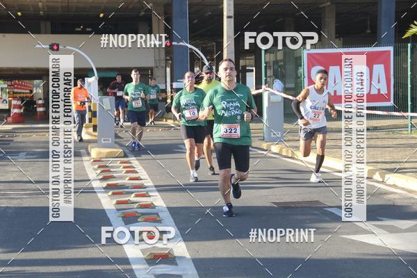 Buy your photos of the eventCORRIDA INDOR PRAIA DE VERO TERESINA SHOPPING on Fotop