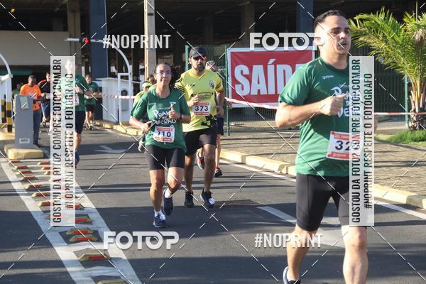 Buy your photos of the eventCORRIDA INDOR PRAIA DE VERO TERESINA SHOPPING on Fotop
