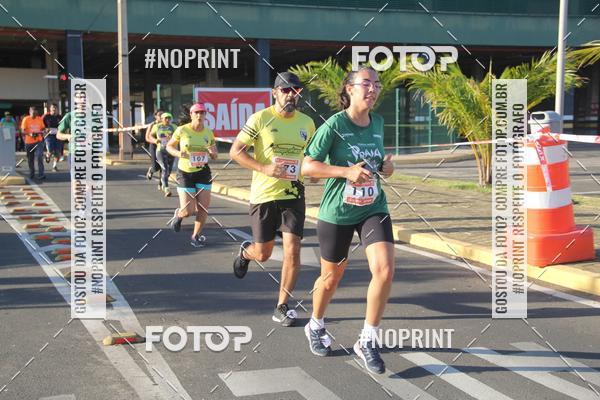 Buy your photos of the eventCORRIDA INDOR PRAIA DE VERO TERESINA SHOPPING on Fotop