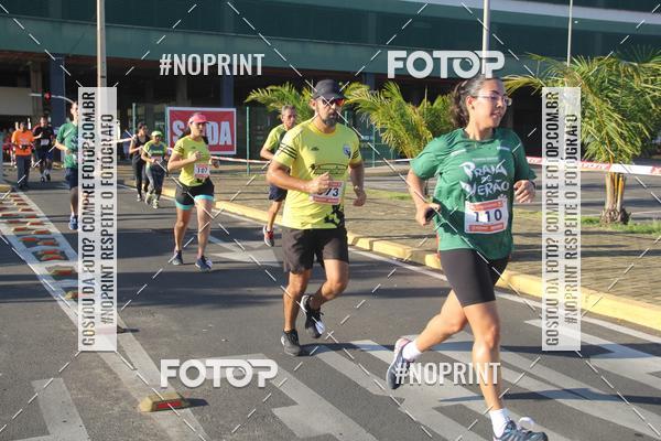 Buy your photos of the eventCORRIDA INDOR PRAIA DE VERO TERESINA SHOPPING on Fotop