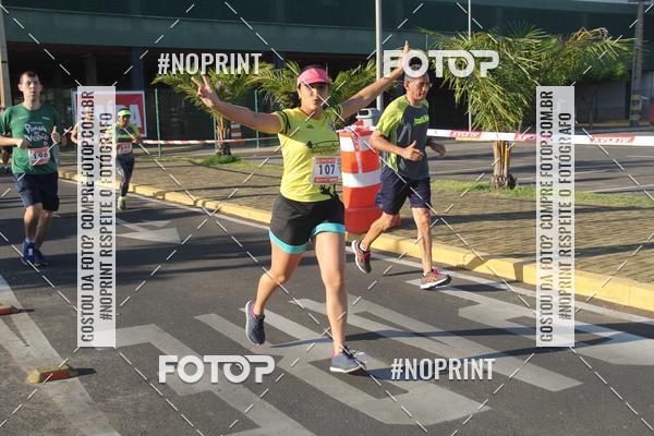 Buy your photos of the eventCORRIDA INDOR PRAIA DE VERO TERESINA SHOPPING on Fotop