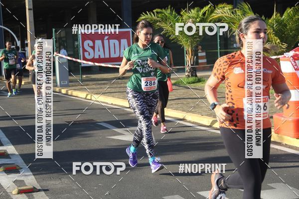 Buy your photos of the eventCORRIDA INDOR PRAIA DE VERO TERESINA SHOPPING on Fotop