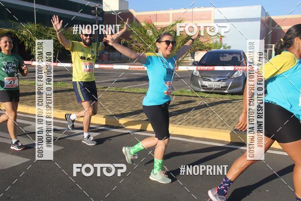 Buy your photos of the eventCORRIDA INDOR PRAIA DE VERO TERESINA SHOPPING on Fotop