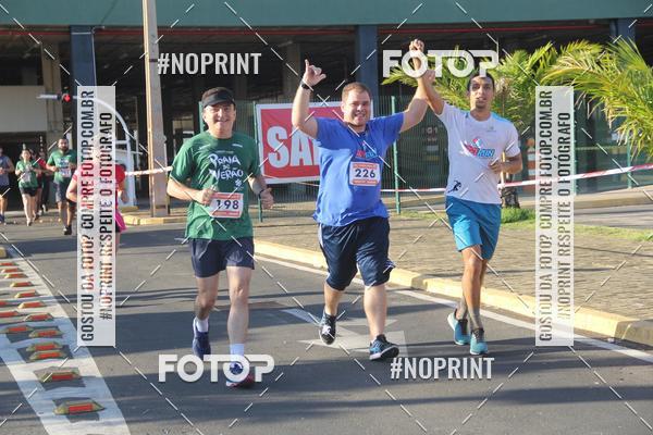Buy your photos of the eventCORRIDA INDOR PRAIA DE VERO TERESINA SHOPPING on Fotop