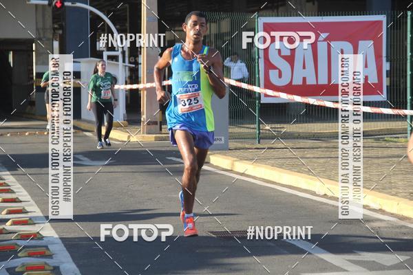 Buy your photos of the eventCORRIDA INDOR PRAIA DE VERO TERESINA SHOPPING on Fotop