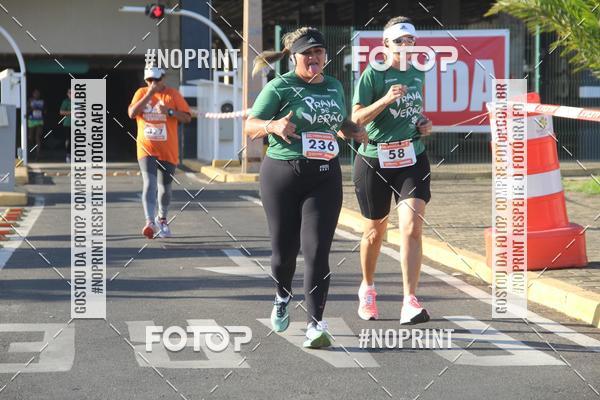 Buy your photos of the eventCORRIDA INDOR PRAIA DE VERO TERESINA SHOPPING on Fotop