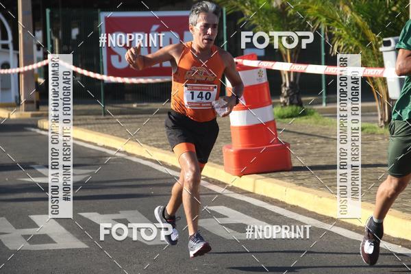 Buy your photos of the eventCORRIDA INDOR PRAIA DE VERO TERESINA SHOPPING on Fotop