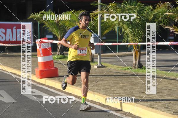 Buy your photos of the eventCORRIDA INDOR PRAIA DE VERO TERESINA SHOPPING on Fotop