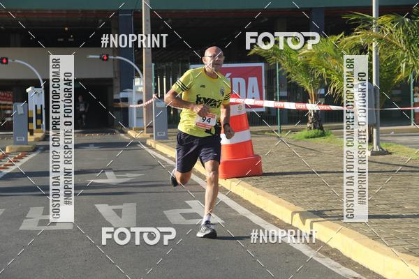 Buy your photos of the eventCORRIDA INDOR PRAIA DE VERO TERESINA SHOPPING on Fotop