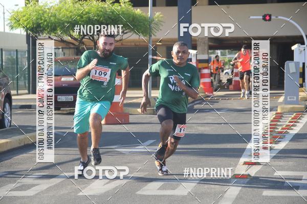 Buy your photos of the eventCORRIDA INDOR PRAIA DE VERO TERESINA SHOPPING on Fotop