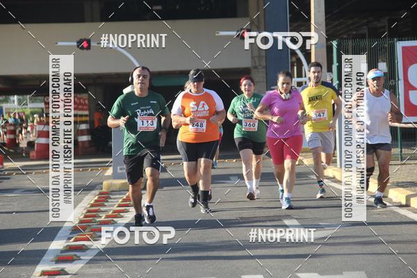 Buy your photos of the eventCORRIDA INDOR PRAIA DE VERO TERESINA SHOPPING on Fotop