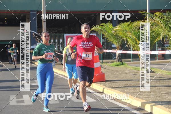 Buy your photos of the eventCORRIDA INDOR PRAIA DE VERO TERESINA SHOPPING on Fotop