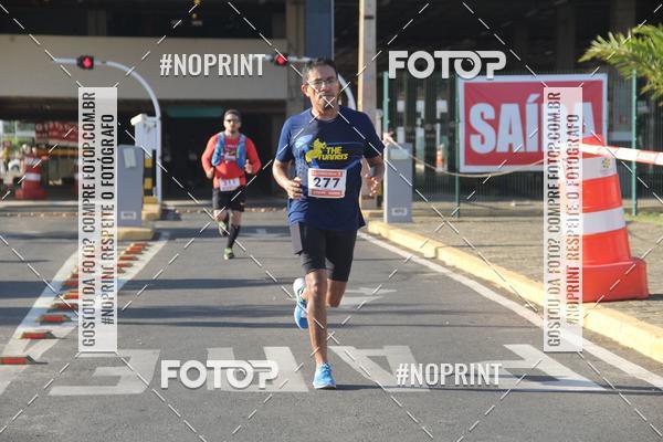 Buy your photos of the eventCORRIDA INDOR PRAIA DE VERO TERESINA SHOPPING on Fotop