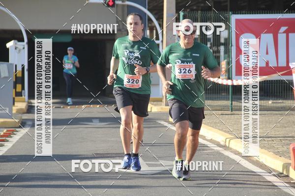 Buy your photos of the eventCORRIDA INDOR PRAIA DE VERO TERESINA SHOPPING on Fotop