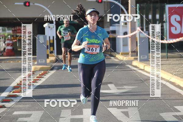 Buy your photos of the eventCORRIDA INDOR PRAIA DE VERO TERESINA SHOPPING on Fotop