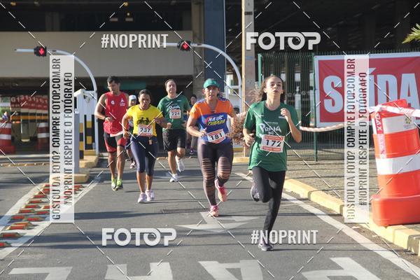 Buy your photos of the eventCORRIDA INDOR PRAIA DE VERO TERESINA SHOPPING on Fotop