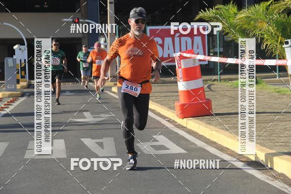 Buy your photos of the eventCORRIDA INDOR PRAIA DE VERO TERESINA SHOPPING on Fotop