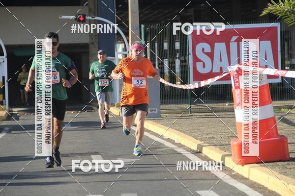 Buy your photos of the eventCORRIDA INDOR PRAIA DE VERO TERESINA SHOPPING on Fotop
