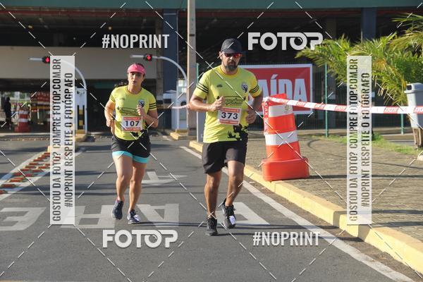 Buy your photos of the eventCORRIDA INDOR PRAIA DE VERO TERESINA SHOPPING on Fotop