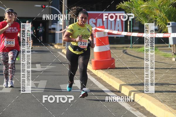 Buy your photos of the eventCORRIDA INDOR PRAIA DE VERO TERESINA SHOPPING on Fotop