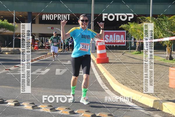 Buy your photos of the eventCORRIDA INDOR PRAIA DE VERO TERESINA SHOPPING on Fotop