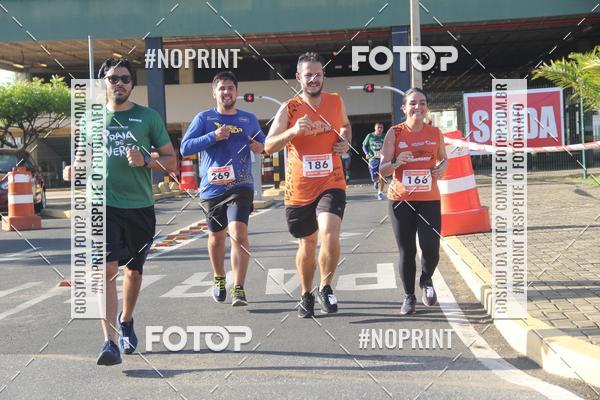 Buy your photos of the eventCORRIDA INDOR PRAIA DE VERO TERESINA SHOPPING on Fotop