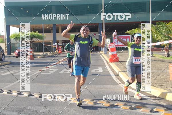 Buy your photos of the eventCORRIDA INDOR PRAIA DE VERO TERESINA SHOPPING on Fotop