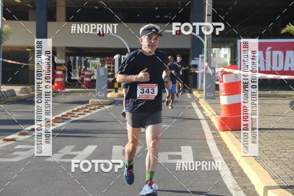 Buy your photos of the eventCORRIDA INDOR PRAIA DE VERO TERESINA SHOPPING on Fotop