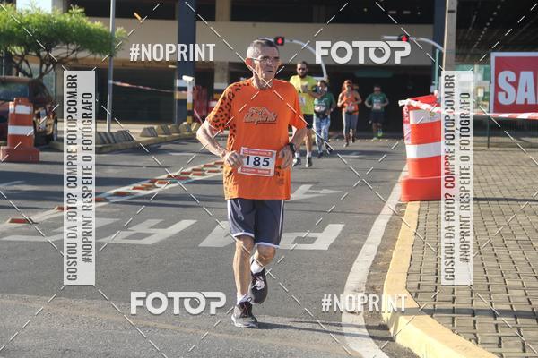 Buy your photos of the eventCORRIDA INDOR PRAIA DE VERO TERESINA SHOPPING on Fotop