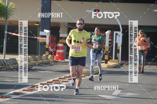 Buy your photos of the eventCORRIDA INDOR PRAIA DE VERO TERESINA SHOPPING on Fotop