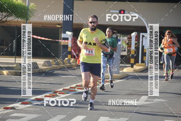 Buy your photos of the eventCORRIDA INDOR PRAIA DE VERO TERESINA SHOPPING on Fotop