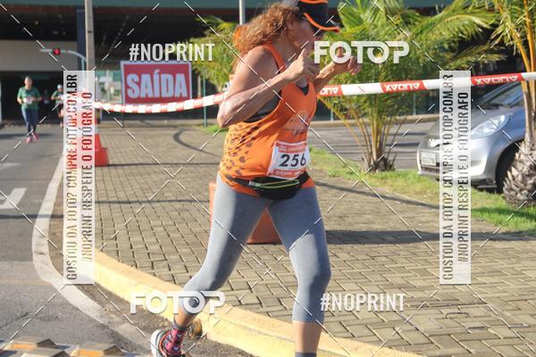 Buy your photos of the eventCORRIDA INDOR PRAIA DE VERO TERESINA SHOPPING on Fotop