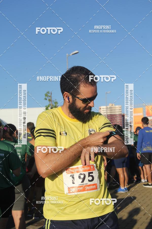 Buy your photos of the eventCORRIDA INDOR PRAIA DE VERO TERESINA SHOPPING on Fotop