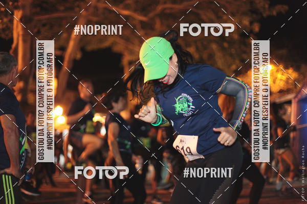 Buy your photos of the eventCircuito Night Run Lagos 2019 - Bzios on Fotop